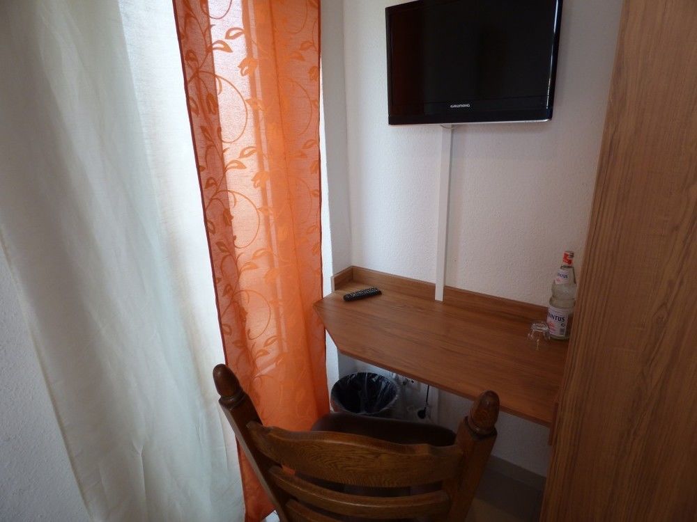 Hotel Art Inn Динслакен Екстериор снимка
