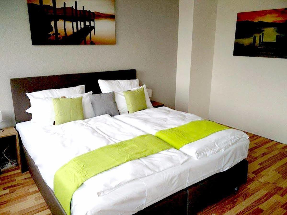 Hotel Art Inn Динслакен Екстериор снимка