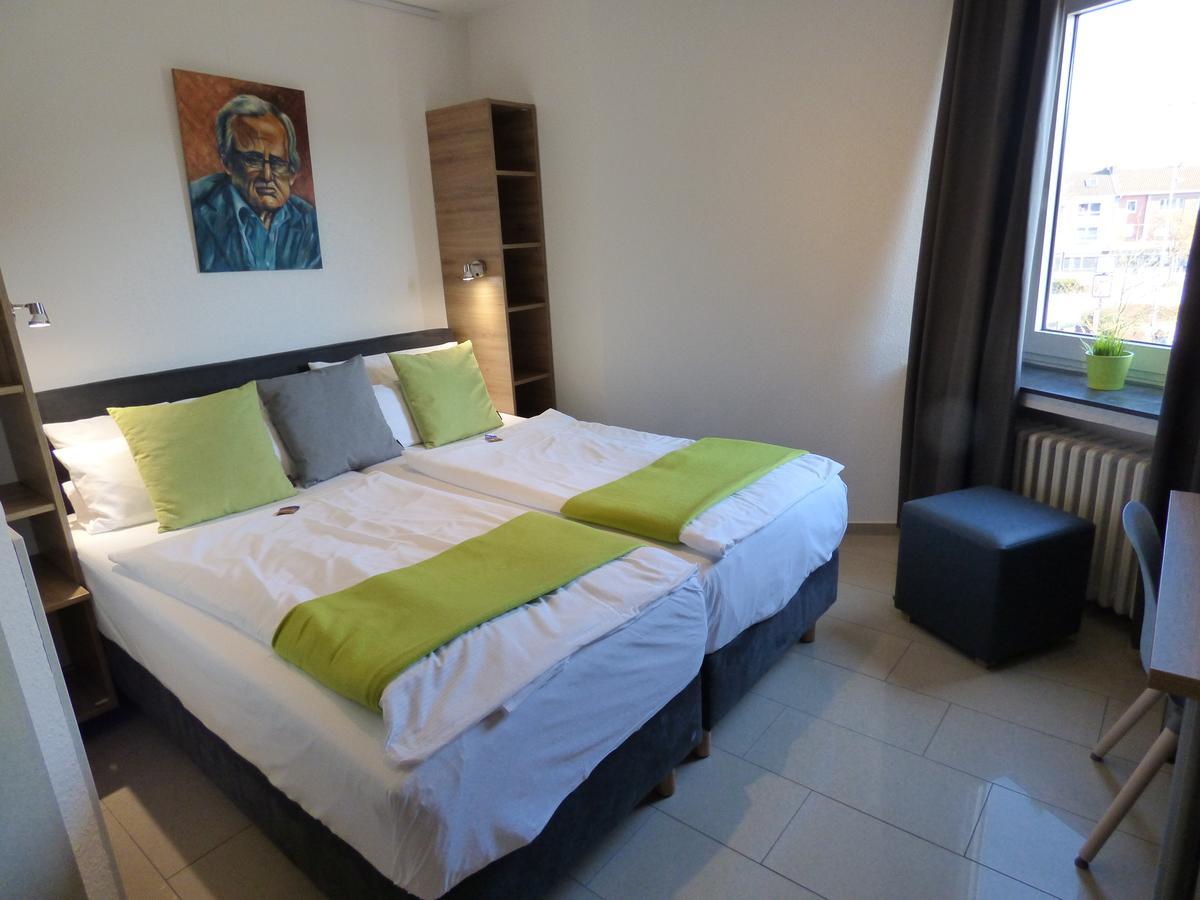 Hotel Art Inn Динслакен Екстериор снимка