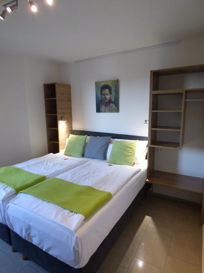 Hotel Art Inn Динслакен Екстериор снимка