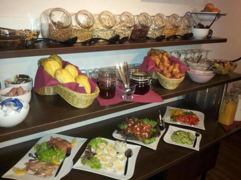 Hotel Art Inn Динслакен Екстериор снимка